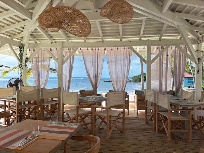 Studio Olia A P&V - Plages, Piscines Et Vue Mer! Sainte-Anne  Exteriör bild